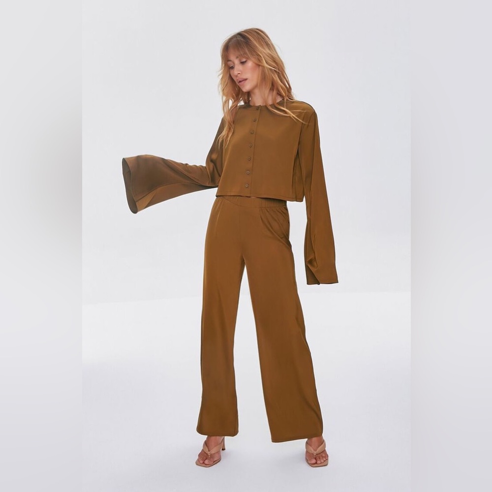NWOT satin bell sleeve top and pants set